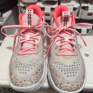Under Armour Women's Flow Breakthru 2 Basketball Shoes Size 8